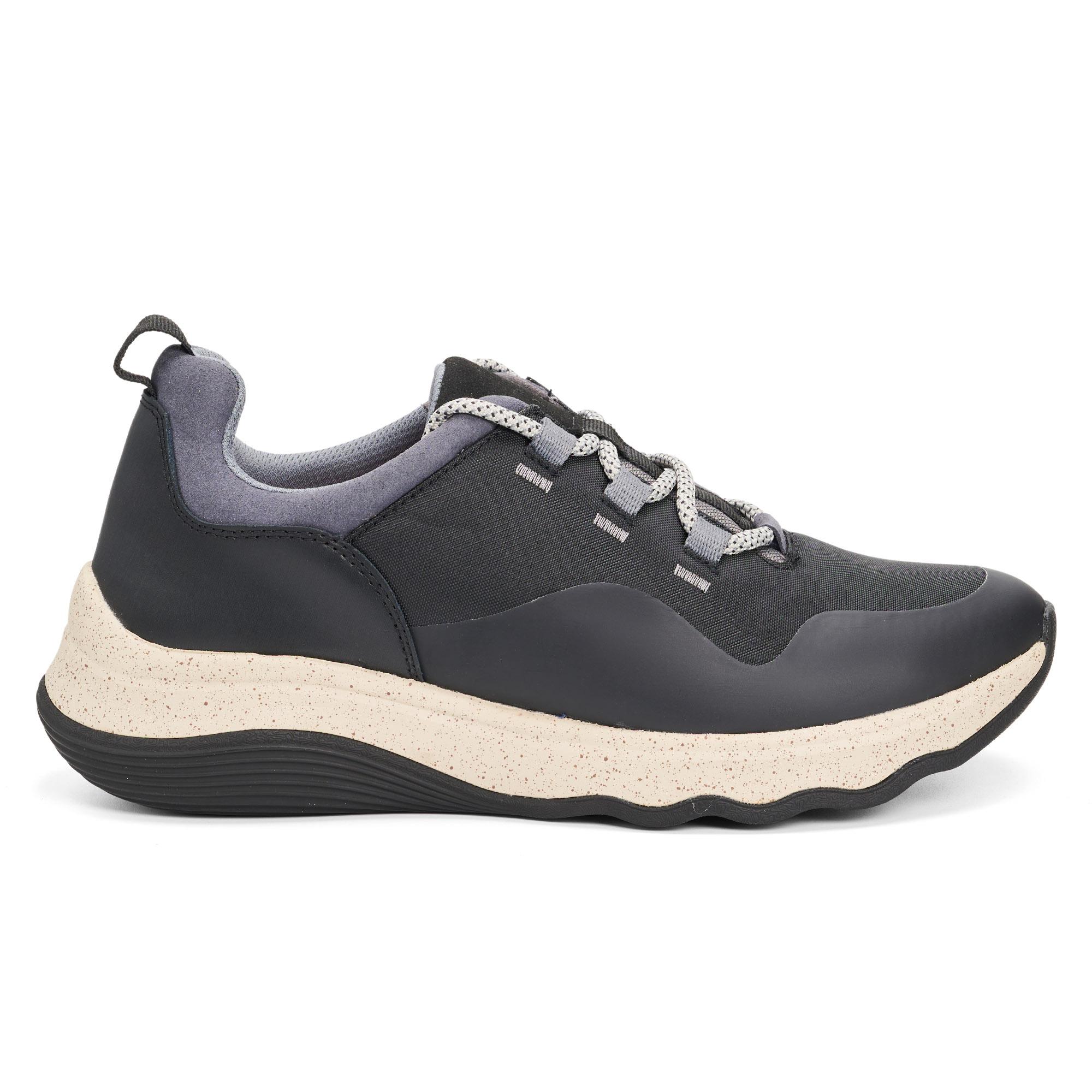 

Женские кроссовки Clarks, черные, Черный