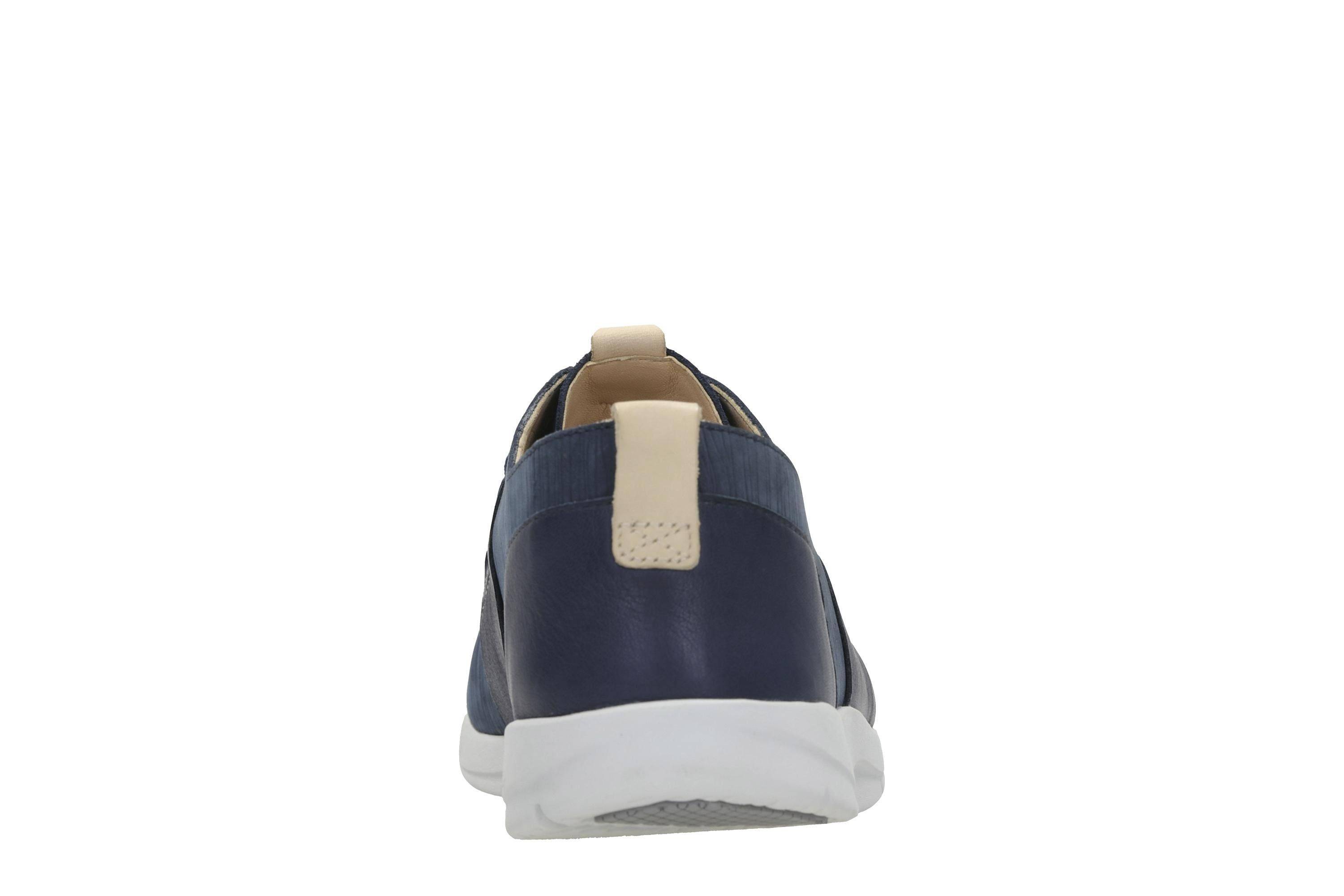 Clarks tri caitlin sale