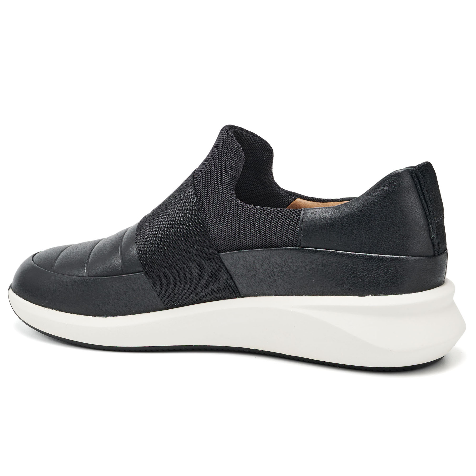 

Женские кроссовки Clarks(Un Rio Lo 26152021), черные, Черный