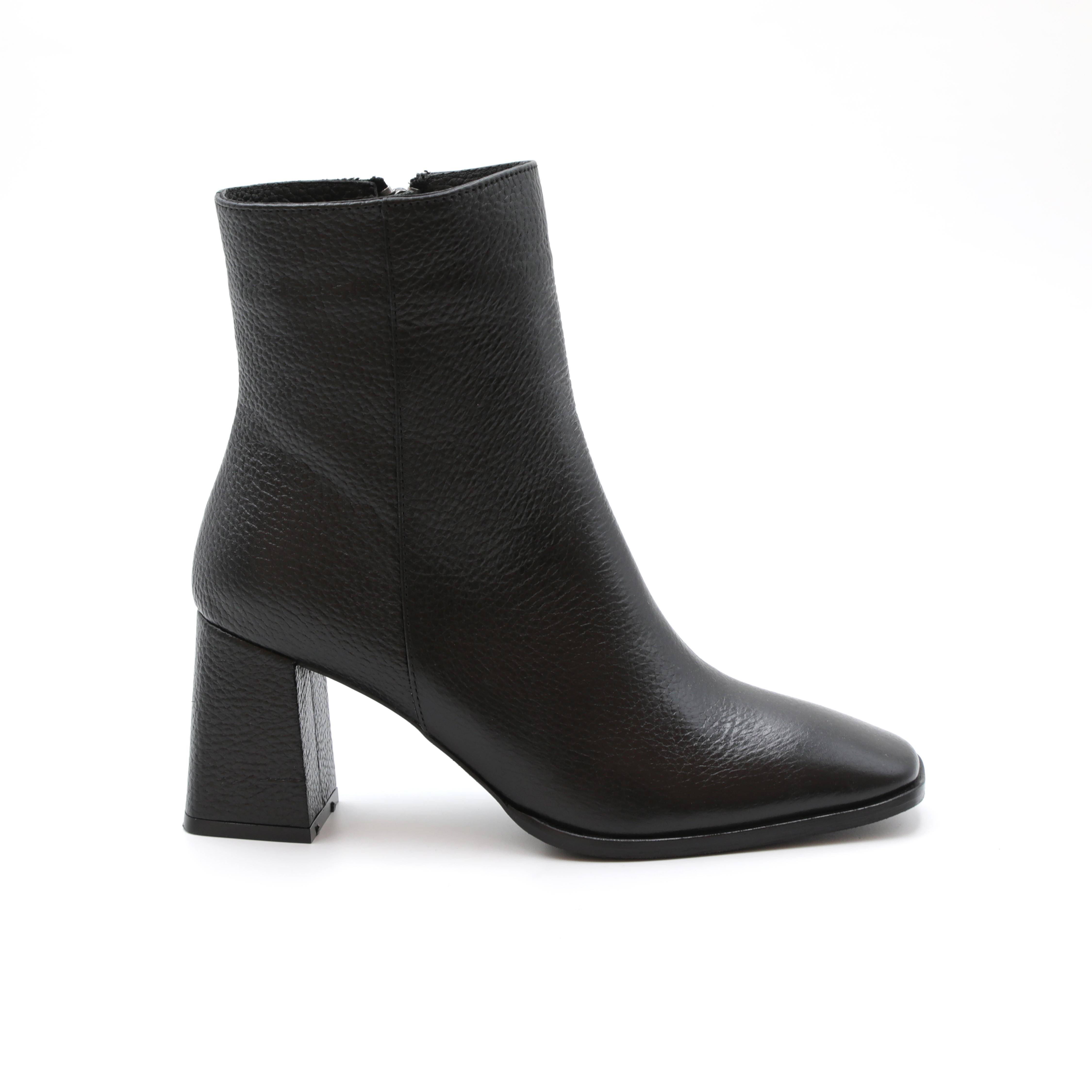 

Женские полусапоги Clarks, черные, Черный