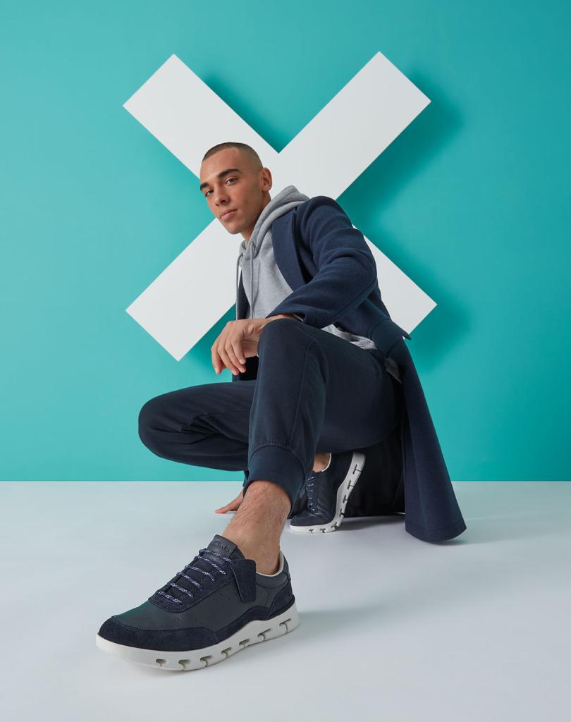 M Nature X One Navy Combi LIFESTYLE 2 CONSR MTG 72 ppi.jpg