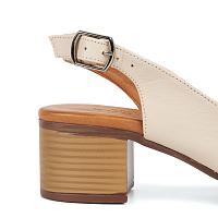  44412216-1000 - Женские босоножки Bugatti, бежевые