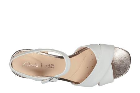 Женские босоножки Clarks Sheer35 Strap 26148425, белые Женские босоножки Clarks Sheer35 Strap 26148425, белые