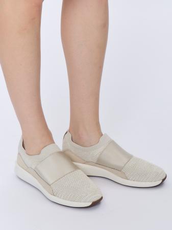 Женские кроссовки Clarks Un Rio Knit 26165519, белые