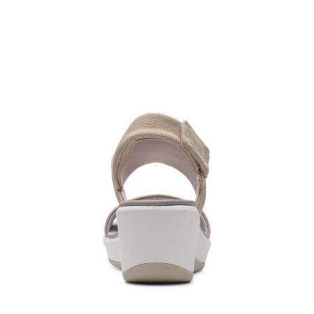 Женские босоножки Clarks Step Cali Muir 26159920, бежевые