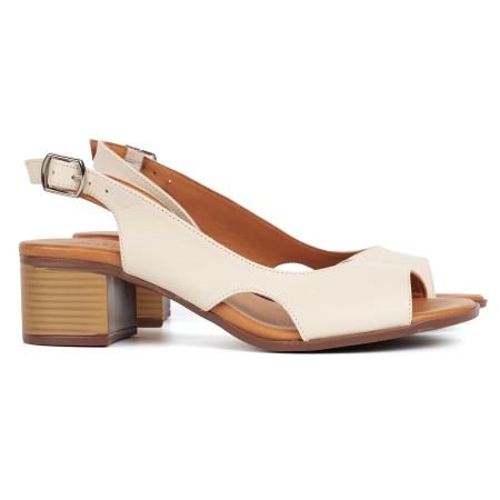 Женские босоножки Bugatti 44412216-1000, бежевые