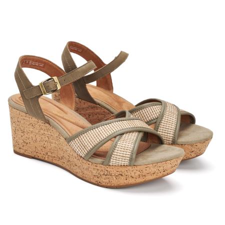 Женские босоножки Clarks Elleri Plum 26171441, хаки