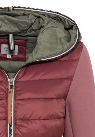 Женская куртка Camel Active BLOUSON 330960-6E50, красная Женская куртка Camel Active BLOUSON 330960-6E50, красная