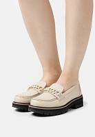 Clarks Orianna Edge 26170361 - Женские лоферы Clarks, бежевые Clarks Orianna Edge 26170361 - Женские лоферы Clarks, бежевые