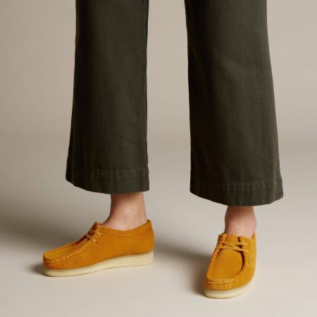 Женские полуботинки Clarks Wallabee. 26139129, желтые