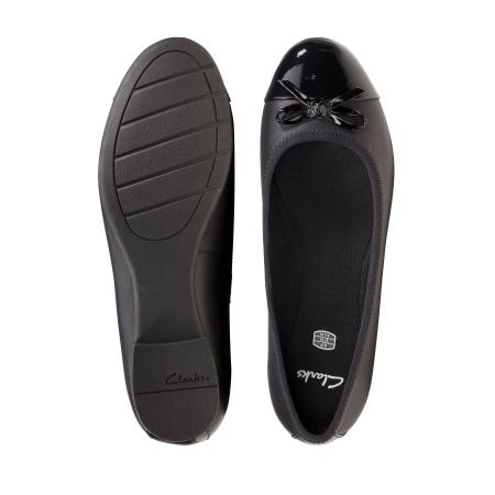 Детские балетки Clarks Scala Bloom Y 26149556, черные