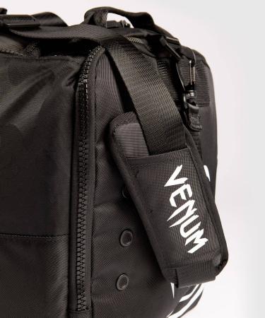 Мужская сумка даффл VENUM "Authentic FightNight" Sports Bags VNMUFC-00053-108, черная