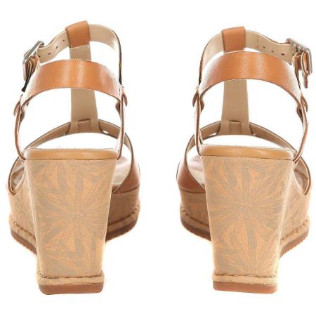 Clarks adesha river discount