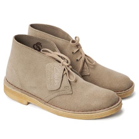 Женские дезерты Clarks Desert Boot. 26106941, песочные