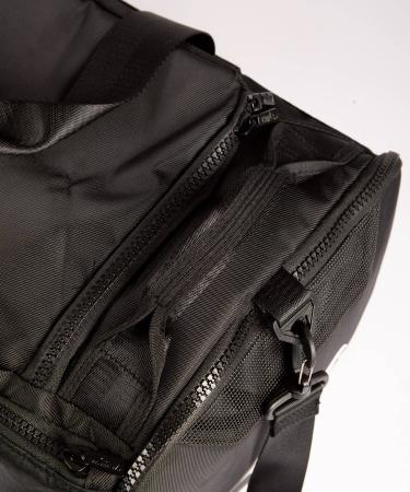 Мужская сумка даффл VENUM "Authentic FightNight" Sports Bags VNMUFC-00053-108, черная
