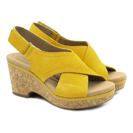 Женские босоножки Clarks Giselle Cove 26158206, желтые