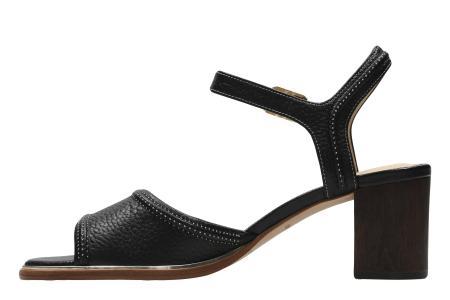 Женские босоножки Clarks Ellis Clara 26131069, черные