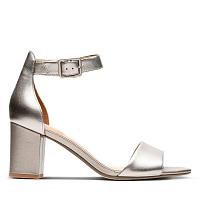 Deva Mae 26133032 - Женские босоножки Clarks, серебряные Deva Mae 26133032 - Женские босоножки Clarks, серебряные