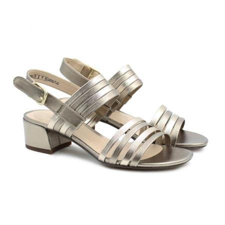 Женские босоножки Clarks Caroleigh Bess 26159423, серебряные