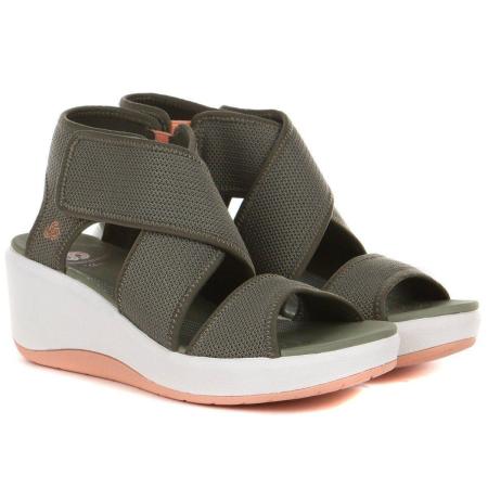 Женские босоножки Clarks Step Cali Palm 26140315, оливковые