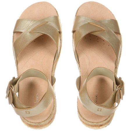 Женские сандалии Clarks Botanic Poppy 26139240, бежевые