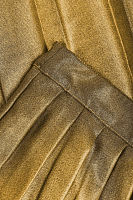 PLEATED GOLD FOIL SKIRT 4401084 - PLEATED GOLD FOIL SKIRT 4401084 PLEATED GOLD FOIL SKIRT 4401084 - PLEATED GOLD FOIL SKIRT 4401084