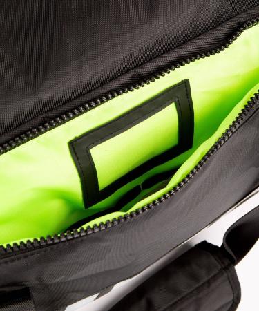 Мужская сумка даффл VENUM "Authentic FightNight" Sports Bags VNMUFC-00053-108, черная