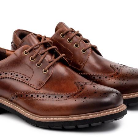 Мужские дерби брогированные Clarks Batcombe Wing 26127191, коньячные