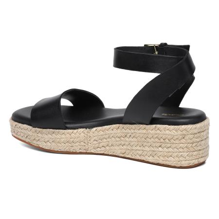 Женские сандалии Женщины Clarks Kimmei Ivy 26170980, черные