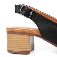  44412213-1000 - Женские босоножки Bugatti, черные