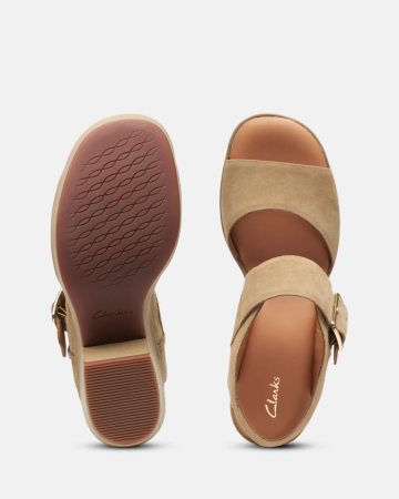 Женские босоножки Clarks Clarks KimmeiHi Strap 26171014, песочные