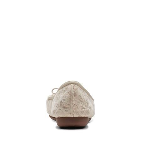 Женские балетки Clarks Freckle Ice 26147555, белые Женские балетки Clarks Freckle Ice 26147555, белые