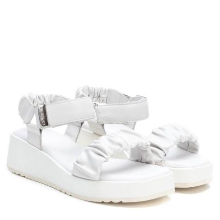 Женские сандалии CARMELA LEATHER LADIES SANDALS 68625, белые