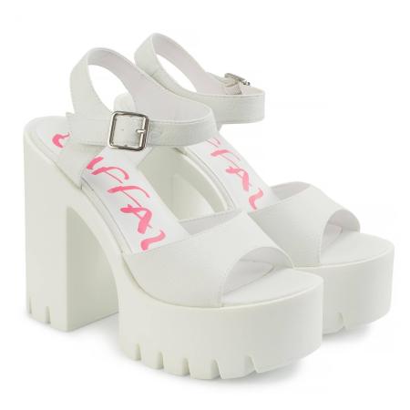 Женские босоножки Buffalo shoes JALILA 1662042, белые