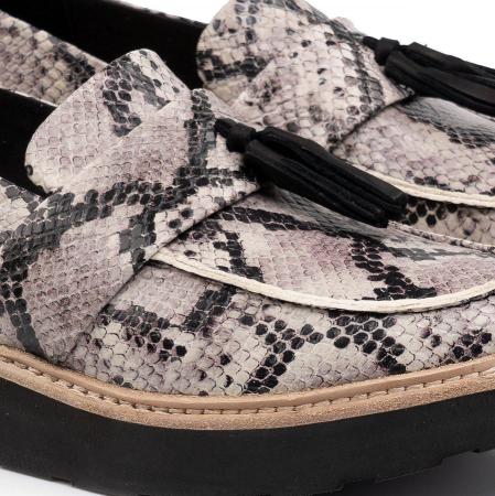 Женские лоферы Clarks Trace Tassel 26150385, серые