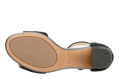 Женские босоножки Clarks Deva Mae 26127568, черные Женские босоножки Clarks Deva Mae 26127568, черные