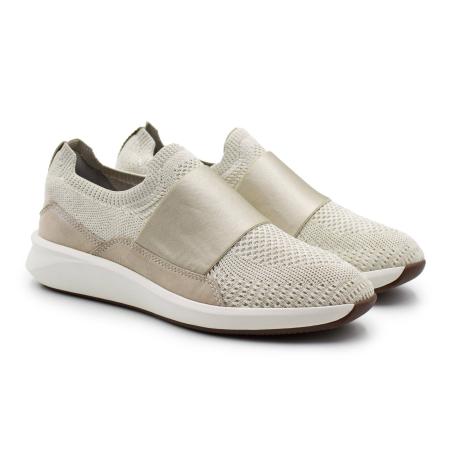 Женские кроссовки Clarks Un Rio Knit 26165519, белые Женские кроссовки Clarks Un Rio Knit 26165519, белые
