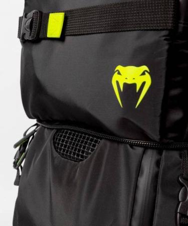 Мужской рюкзак VENUM "STRIPES" XTREM EVO BackPack Performance T3 VENUM-04273-001, черный