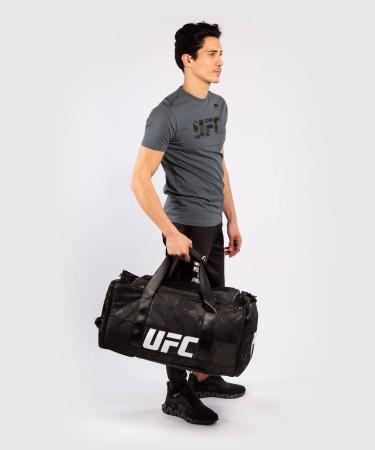 Мужская сумка даффл VENUM "Authentic FightNight" Sports Bags VNMUFC-00053-108, черная