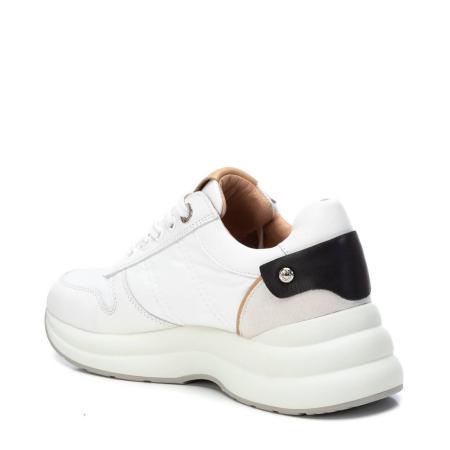 Женские кроссовки CARMELA LEATHER LADIES SHOES 68463, белые