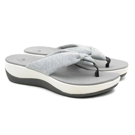 Женские вьетнамки Clarks Arla Glison 26134253, серые Женские вьетнамки Clarks Arla Glison 26134253, серые