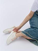 Clarks Velhill Etch 26170419 - Женские кроссовки Clarks, белые Clarks Velhill Etch 26170419 - Женские кроссовки Clarks, белые