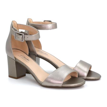 Женские босоножки Clarks Deva Mae 26133032, серебряные