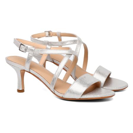 Женские босоножки Clarks Clarks Amali Buckle 26170952, серебряные