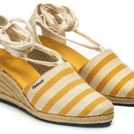 Женские туфли на ремешке Gant MADISON 08568059, бежевые Женские туфли на ремешке Gant MADISON 08568059, бежевые