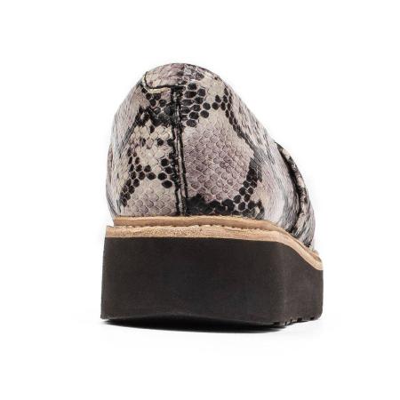 Женские лоферы Clarks Trace Tassel 26150385, серые