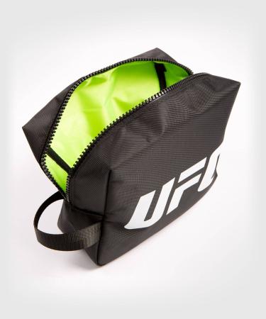 Мужская сумка даффл VENUM "Authentic FightNight" Sports Bags VNMUFC-00053-108, черная