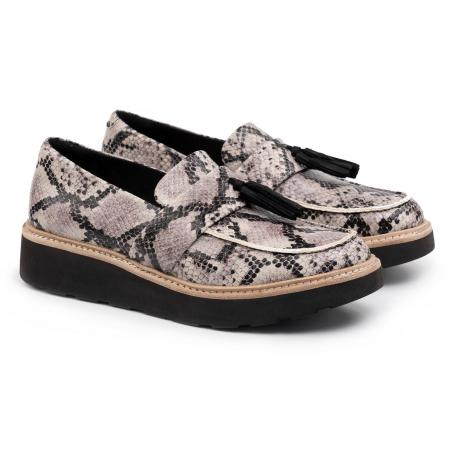 Женские лоферы Clarks Trace Tassel 26150385, серые