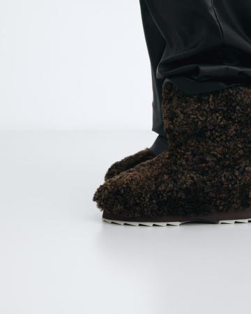 Женские полусапоги из овчины (угги) EMU Australia Sheepskin Fashion Sharky Lo Teddy W13200, коричневые